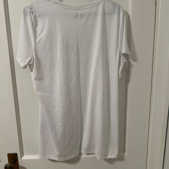 Under Armour Women’s Tee - XL - Picture 2 of 3